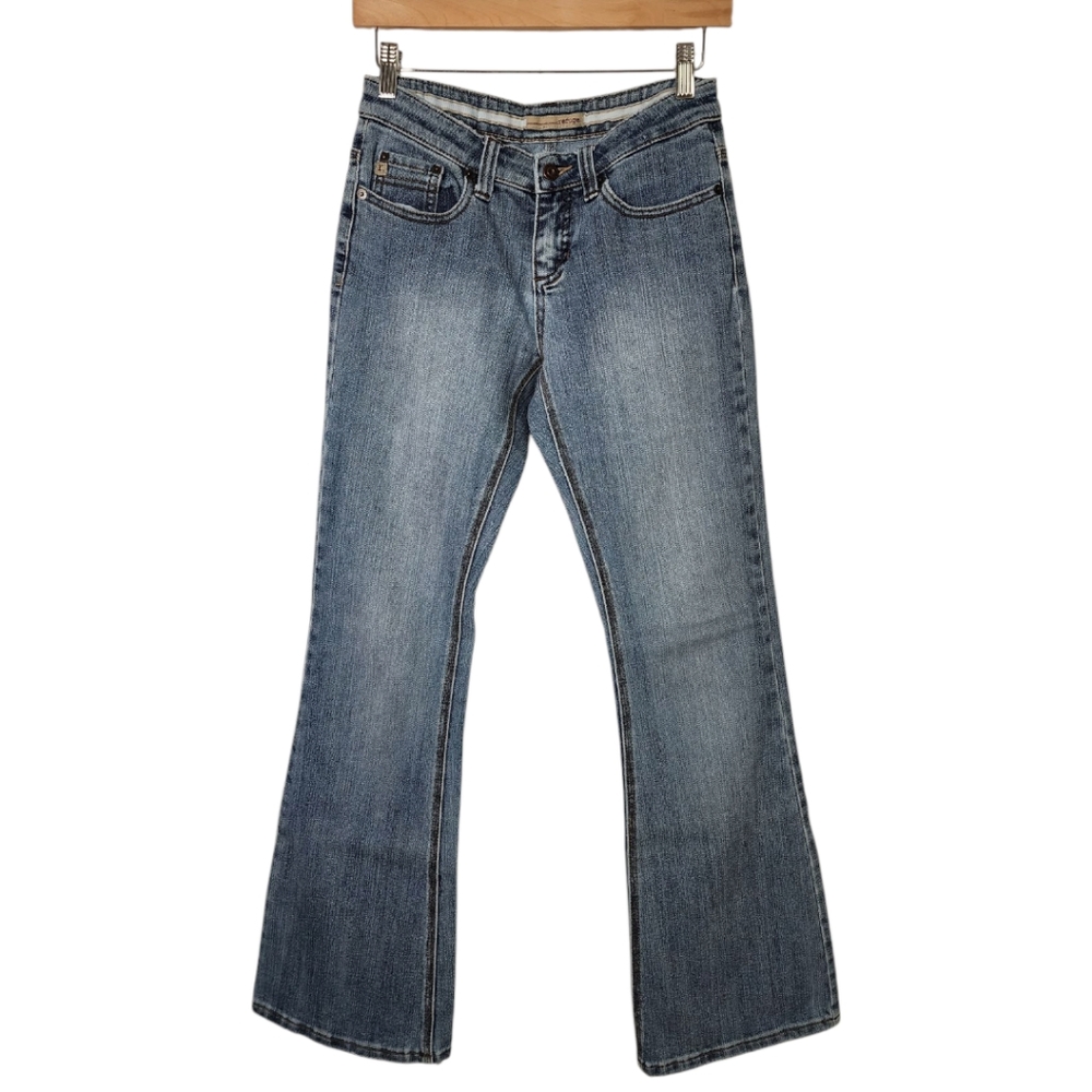 Refuge Womens (Juniors) 5 Y2K Denim 5 Pocket 30" Inseam Flare Denim Jeans